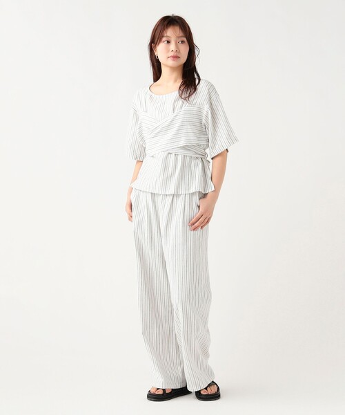 BEAMS HEART(ビームスハート)の「【9/17再値下げ】麻混 バックリボン ブラウス(シャツ/ブラウス・レディース・その他/ブラック/オフホワイト・FREE)」の4枚目の写真