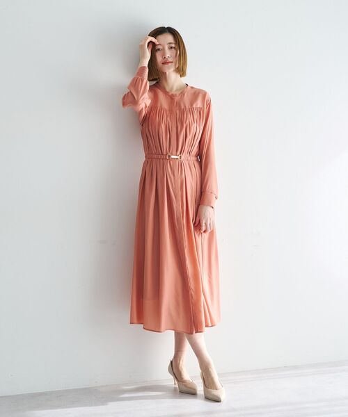 YECCA VECCA（イェッカヴェッカ）の「ベルト付きギャザーワンピース（ワンピース・レディース・オレンジ/ブルー/ネイビー・FREE）」の3枚目の写真