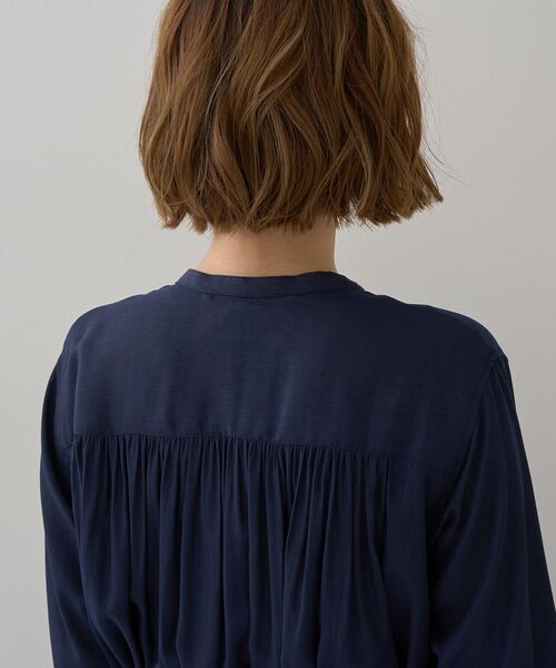 YECCA VECCA（イェッカヴェッカ）の「ベルト付きギャザーワンピース（ワンピース・レディース・オレンジ/ブルー/ネイビー・FREE）」の10枚目の写真