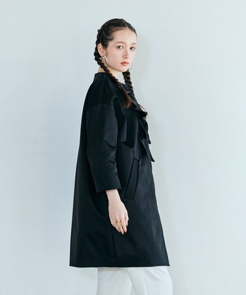 Audie a Muses(オーディアミューズ)の「リボンフリルコクーンコートジャケット(ノーカラージャケット・レディース・オフホワイト/ブラック・FREE)」の14枚目の写真