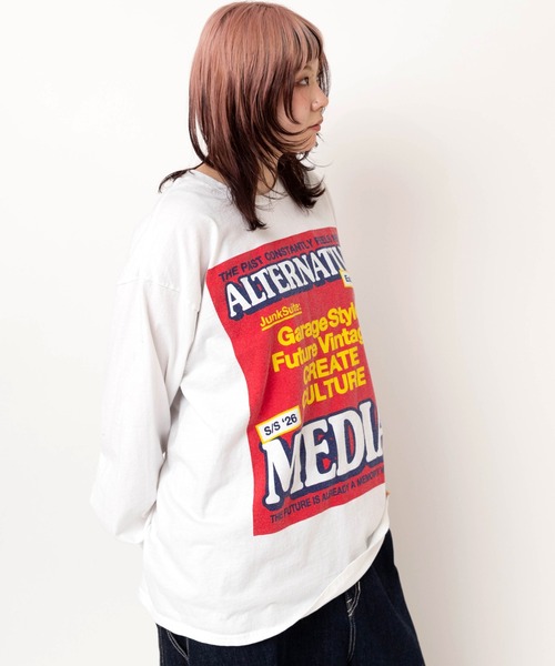 RNA(アールエヌエー)の「M2620 バナープリントロンT(Tシャツ/カットソー・レディース・ホワイト/パープル/ブラック・MEDIUM)」の1枚目の写真