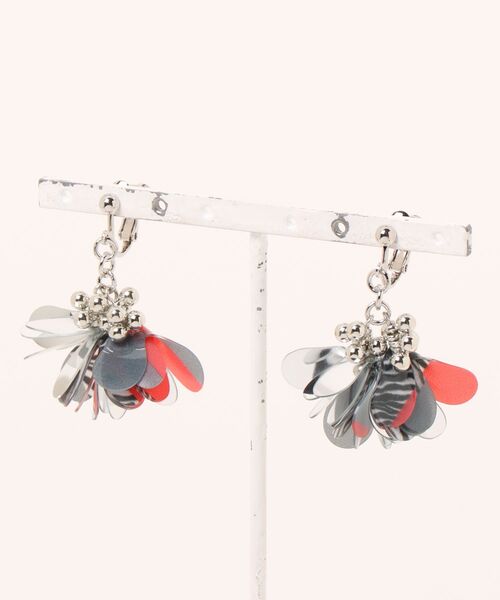tone（トーン）の「【Beauty bell】ファンファーレイヤリング（イヤリング・レディース・パープル/レッド/ネイビー/ピンク/パープル系その他2/グレー・FREE）」の6枚目の写真