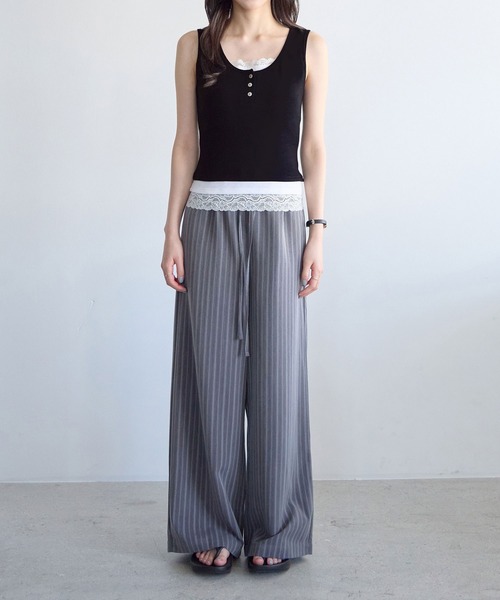 CHAN ME(チャンミ)の「レイヤードレースタンクトップ(タンクトップ・レディース・ベージュ/ネイビー/ブラック/グレー・X-LARGE/LARGE/MEDIUM)」の10枚目の写真