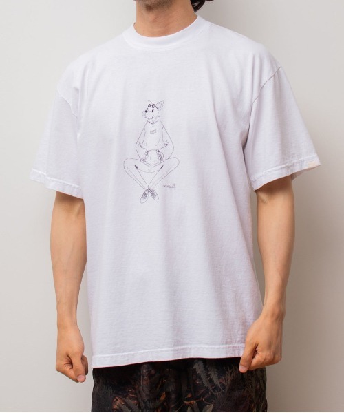 A blends(エイブレンズ)の「"A blends Meme-ci × A blends イラストTシャツ ""french bull"" "(Tシャツ/カットソー・メンズ・ブラック/ホワイト・X-LARGE)」の1枚目の写真