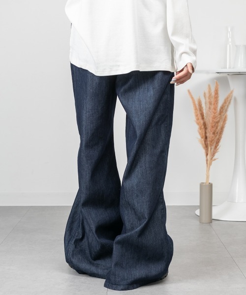 RCD(アールシーディー)の「ドレープワイドフレアパンツ(その他パンツ・レディース・ネイビー/ワンウォッシュ/ブルー・4L/3L/LL/L/M)」の20枚目の写真