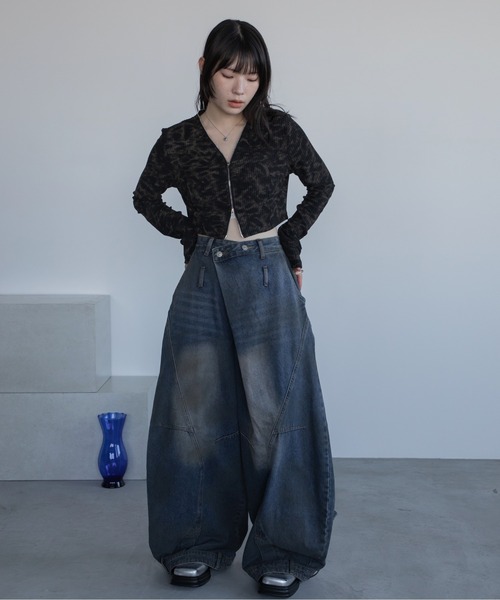 VACANCY(ヴァカンシー)の「ケミカル加工ZIPリブカーディガン(Tシャツ/カットソー・レディース・ブラック/ベージュ・FREE)」の14枚目の写真