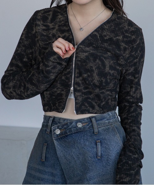 VACANCY(ヴァカンシー)の「ケミカル加工ZIPリブカーディガン(Tシャツ/カットソー・レディース・ブラック/ベージュ・FREE)」の9枚目の写真
