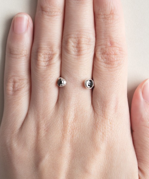 whoseA(フーシー)の「【silver925】W dot Ring / ダブルドットジルコニアリング(リング・メンズ・クリア/ブラック・16号/13号/10号)」の22枚目の写真