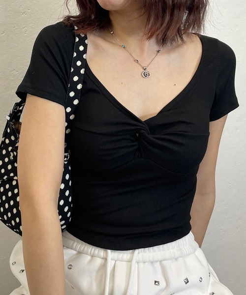 ROGER AND RAW（ロジャーアンドロウ）の「[カップ付き]テレコクロップドTシャツ（Tシャツ/カットソー・レディース・ブラック/グレー/ホワイト/ブラウン・FREE）」の3枚目の写真