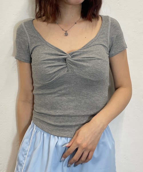 ROGER AND RAW（ロジャーアンドロウ）の「[カップ付き]テレコクロップドTシャツ（Tシャツ/カットソー・レディース・ブラック/グレー/ホワイト/ブラウン・FREE）」の22枚目の写真