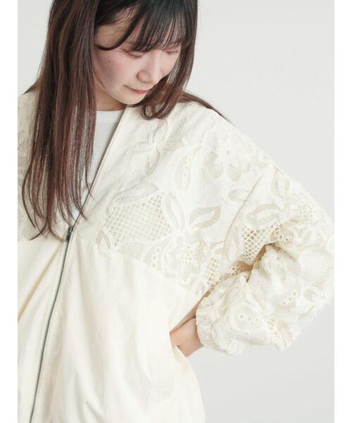 Samansa Mos2(サマンサ モスモス)の「切り替えレースブルゾン(ブルゾン・レディース・キナリ・F)」の2枚目の写真