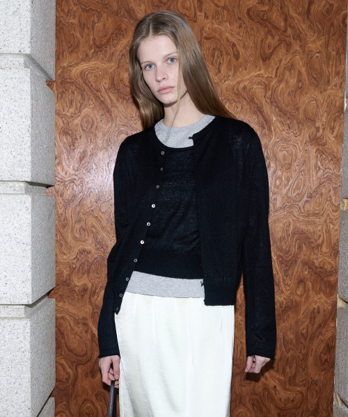 LEVAR（レバー）の「Layered Knit Cardigan Set - Black（ニット/セーター・レディース・その他・FREE）」の2枚目の写真