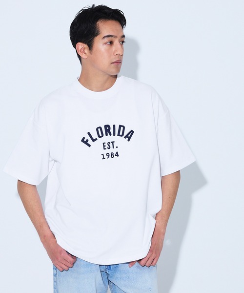 coca(coca)(コカ)の「インレイ裏毛スウェットワッペントップス(スウェット・メンズ・ホワイト/チャコール・L/M/XL)」の4枚目の写真