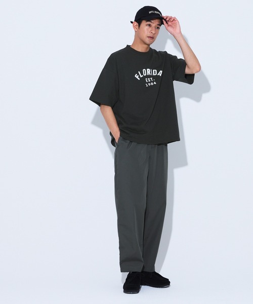 coca(coca)(コカ)の「インレイ裏毛スウェットワッペントップス(スウェット・メンズ・ホワイト/チャコール・L/M/XL)」の8枚目の写真