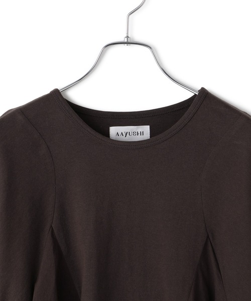 SALON adam et rope'(サロン アダム エ ロペ)の「【AAYUSHI(アユーシ) for SALON】別注ペプラムラッフルTシャツ(Tシャツ/カットソー・レディース・キナリ/ダークブラウン・FREE)」の22枚目の写真