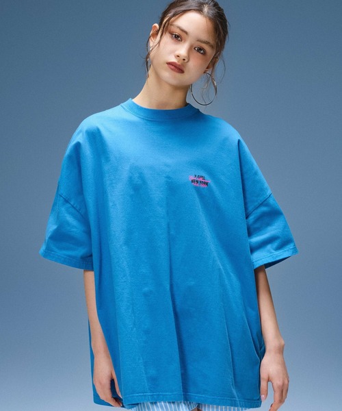 X-girl（エックスガール）の「FACE AND SCRIPT MIX LOGO S/S BIG TEE DRESS（ワンピース・レディース・ブルー/ブラック/ホワイト・S/M）」の8枚目の写真
