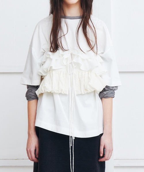 LE CIEL BLEU(ルシェルブルー)の「ラッフルビスチェトップ / Ruffled Bustier Top(その他トップス・レディース・ブラック/オフホワイト・36)」の7枚目の写真