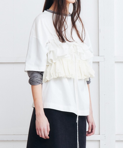 LE CIEL BLEU(ルシェルブルー)の「ラッフルビスチェトップ / Ruffled Bustier Top(その他トップス・レディース・ブラック/オフホワイト・36)」の6枚目の写真