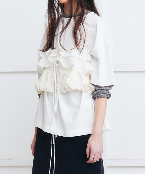 LE CIEL BLEU(ルシェルブルー)の「ラッフルビスチェトップ / Ruffled Bustier Top(その他トップス・レディース・ブラック/オフホワイト・36)」の5枚目の写真