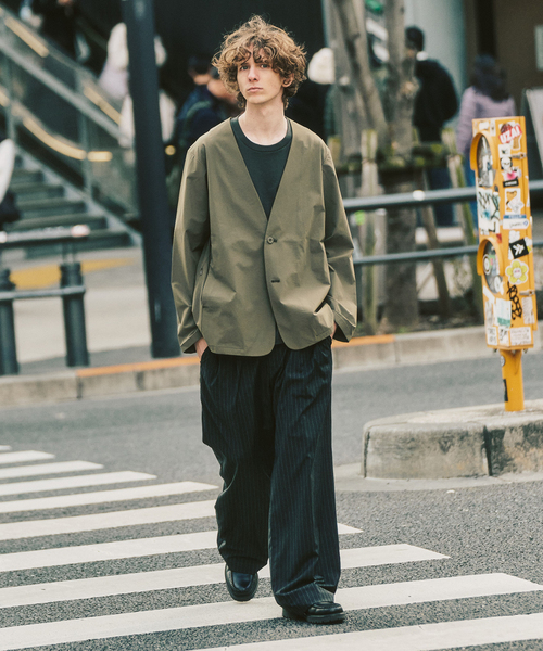 417 EDIFICE（フォーワンセブンエディフィス）の「【FREE MOTION】 カーディガンジャケット（ノーカラージャケット・メンズ・カーキ/ブラック系その他/ベージュ・LARGE/MEDIUM/SMALL）」の5枚目の写真