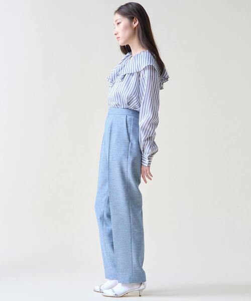 Tiara(ティアラ)の「タックテーパードパンツ(スラックス・レディース・ブラック/ブルー/ベージュ・2/3/4)」の11枚目の写真