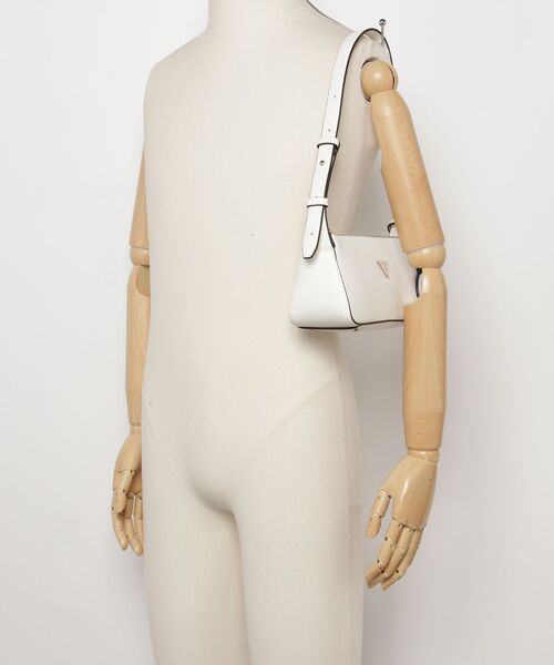 Guess（ゲス）の「ISOBEL MINI SHOULDER BAG バッグ ハンドバッグ（ハンドバッグ・レディース・ライトピンク/ブラック/ホワイト・ONE SIZE）」の19枚目の写真