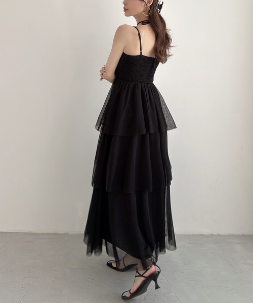 Meiru(メイル)の「ティアードシアーシャーリングキャミワンピース(ワンピース・レディース・チャコール/ブラック/アイボリー・LARGE/MEDIUM/SMALL)」の9枚目の写真