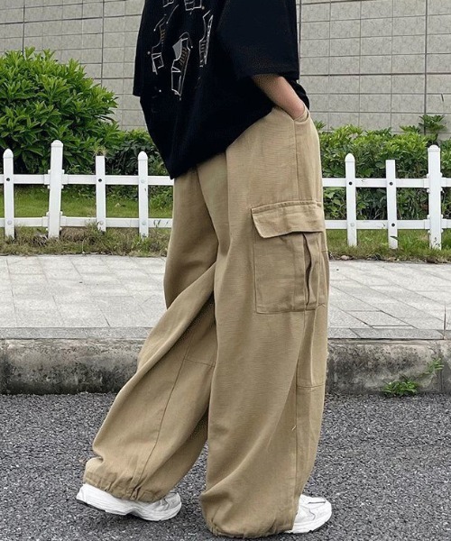 DOUBLE STEAL（ダブルスティール）の「DSワイドカーゴバルーンイージーパンツ（その他パンツ・メンズ・ブラック/チャコールグレー/ベージュ・X-LARGE/LARGE/MEDIUM）」の7枚目の写真