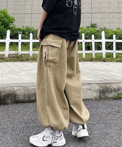 DOUBLE STEAL（ダブルスティール）の「DSワイドカーゴバルーンイージーパンツ（その他パンツ・メンズ・ブラック/チャコールグレー/ベージュ・X-LARGE/LARGE/MEDIUM）」の8枚目の写真