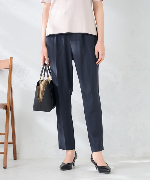 a.v.v（アーヴェヴェ）の「［支持率NO.1/接触冷感/速乾/UVカット/イージーケア］イージーテーパードパンツ（スラックス・レディース・ブラック/ベージュ/ダークグレー/インディゴブルー/グリーン/ネイビー・LARGE/MEDIUM/SMALL/X-SMALL/X-LARGE）」の6枚目の写真