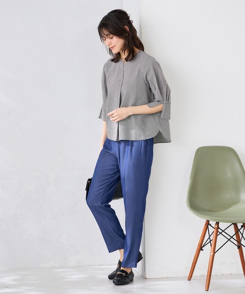 a.v.v（アーヴェヴェ）の「［支持率NO.1/接触冷感/速乾/UVカット/イージーケア］イージーテーパードパンツ（スラックス・レディース・ブラック/ベージュ/ダークグレー/インディゴブルー/グリーン/ネイビー・LARGE/MEDIUM/SMALL/X-SMALL/X-LARGE）」の14枚目の写真