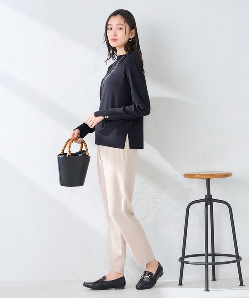 a.v.v（アーヴェヴェ）の「［支持率NO.1/接触冷感/速乾/UVカット/イージーケア］イージーテーパードパンツ（スラックス・レディース・ブラック/ベージュ/ダークグレー/インディゴブルー/グリーン/ネイビー・LARGE/MEDIUM/SMALL/X-SMALL/X-LARGE）」の17枚目の写真