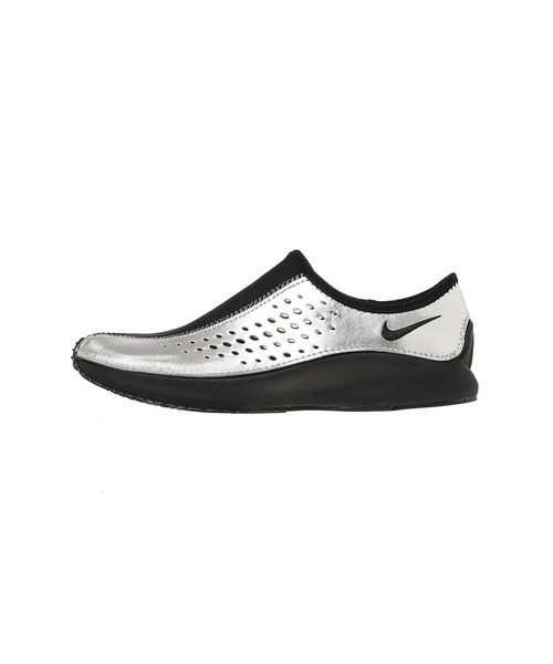 NIKE(ナイキ)の「NIKE WMNS SUPERFLY MOC HV8628-003(スニーカー・レディース・シルバー・24.5cm/25cm/25.5cm/23cm/24cm)」の2枚目の写真