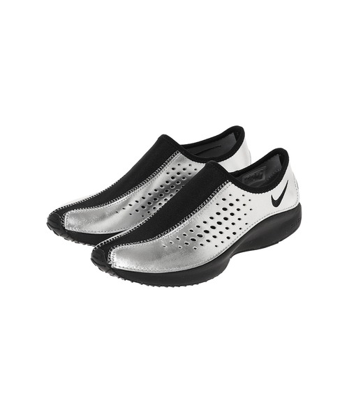 NIKE(ナイキ)の「NIKE WMNS SUPERFLY MOC HV8628-003(スニーカー・レディース・シルバー・24.5cm/25cm/25.5cm/23cm/24cm)」の3枚目の写真