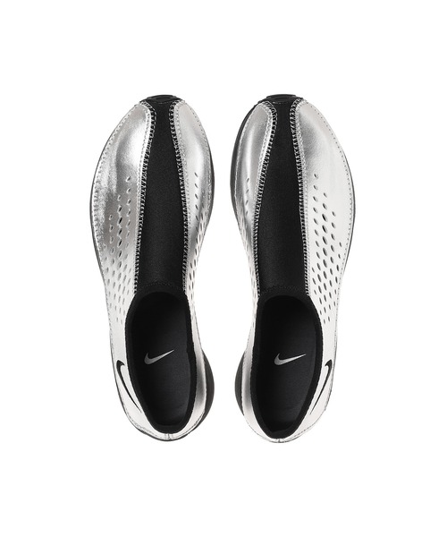 NIKE(ナイキ)の「NIKE WMNS SUPERFLY MOC HV8628-003(スニーカー・レディース・シルバー・24.5cm/25cm/25.5cm/23cm/24cm)」の5枚目の写真