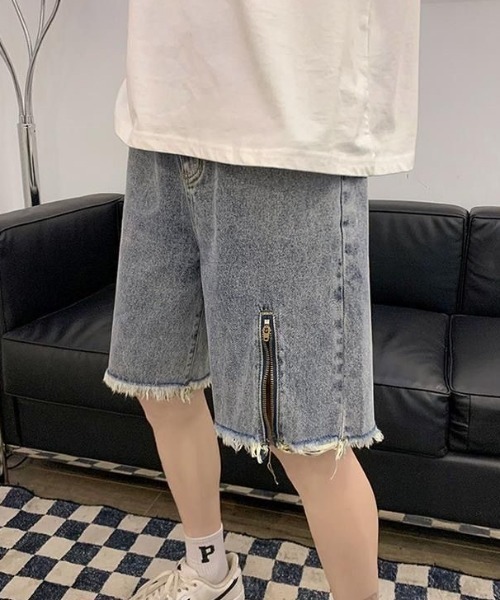 link lot(リンクロット)の「切りっぱなしZIPデザインハーフデニムパンツ(デニムパンツ・メンズ・ブルー/ブラック・L/M)」の1枚目の写真