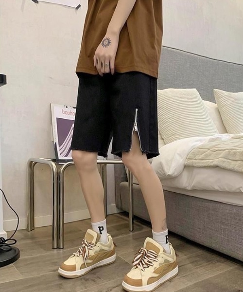link lot(リンクロット)の「切りっぱなしZIPデザインハーフデニムパンツ(デニムパンツ・メンズ・ブルー/ブラック・L/M)」の5枚目の写真