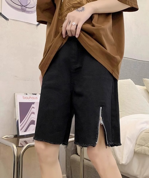 link lot(リンクロット)の「切りっぱなしZIPデザインハーフデニムパンツ(デニムパンツ・メンズ・ブルー/ブラック・L/M)」の4枚目の写真