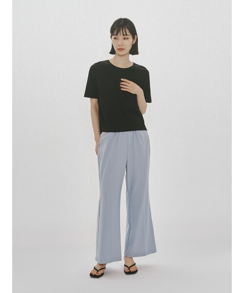 MIDIUMISOLID(ミディウミソリッド)の「MIDIUMISOLID for Ladies エッセンシャルフレアパンツ(その他パンツ・レディース・ブラウン/ブラック/ライトグレー・36/38)」の3枚目の写真