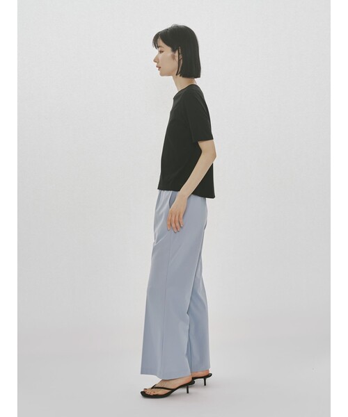 MIDIUMISOLID(ミディウミソリッド)の「MIDIUMISOLID for Ladies エッセンシャルフレアパンツ(その他パンツ・レディース・ブラウン/ブラック/ライトグレー・36/38)」の9枚目の写真