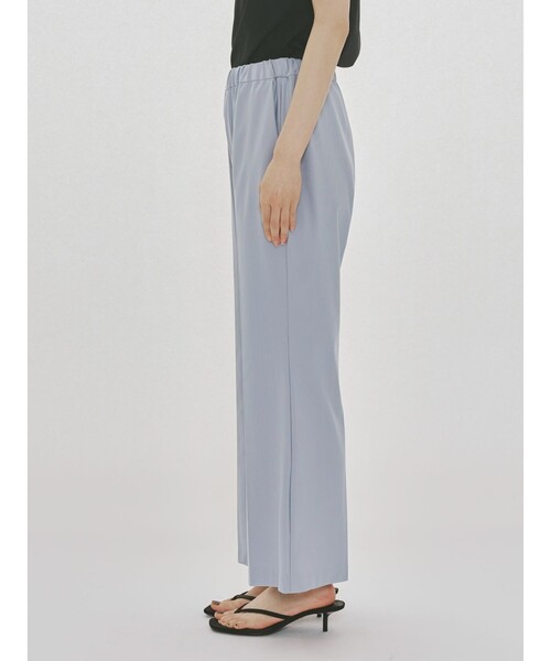 MIDIUMISOLID(ミディウミソリッド)の「MIDIUMISOLID for Ladies エッセンシャルフレアパンツ(その他パンツ・レディース・ブラウン/ブラック/ライトグレー・36/38)」の13枚目の写真