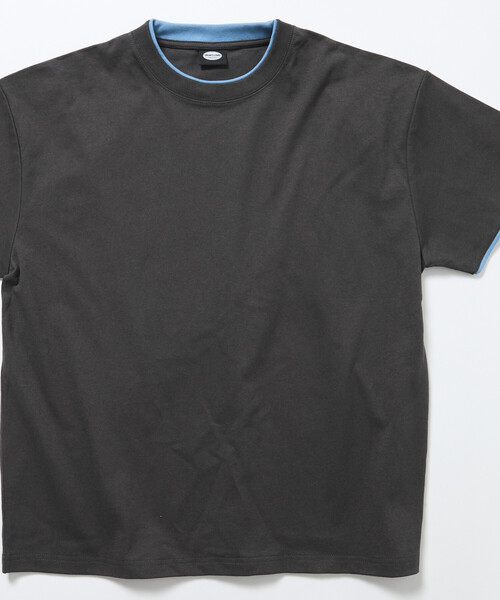 FREAK'S STORE(フリークスストア)の「限定展開 リラックスフィット 配色フェイクレイヤード クルーネック Tシャツ(Tシャツ/カットソー・メンズ・ネイビー/ダークグレー/ホワイト/チャコールグレー・LARGE/MEDIUM/SMALL)」の18枚目の写真