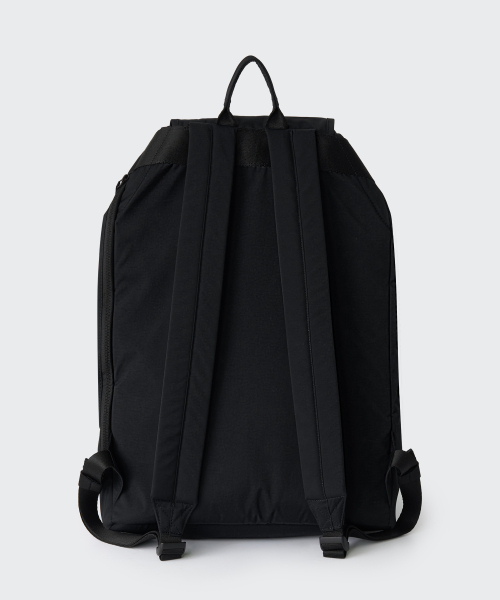 MUSINSA STANDARD（ムシンサスタンダード）の「クリンクルツーポケットフラップバックパック[ブラック]（バックパック/リュック・メンズ・その他・FREE）」の4枚目の写真