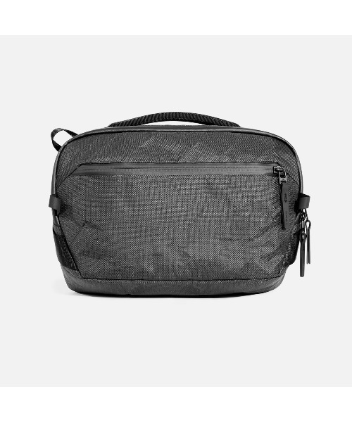 ショルダーバッグ AER Day Sling 4 Max Ultra / AER-28074（ショルダーバッグ）｜Aer