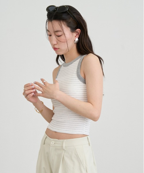 NUJOH(ヌゾ)の「Rib Line Sleeveless Tank Top / リブラインスリーブレスタンクトップ(タンクトップ・レディース・ブラック/ホワイト/グレー・FREE)」の12枚目の写真