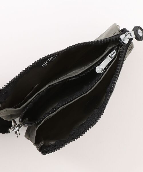 kipling(キプリング)の「【kipling】キプリング Basic CREATIVITY L ポーチ(ポーチ・レディース・レッド/ネイビー/ブラック/カーキ/その他/ブラック系その他・FREE)」の7枚目の写真