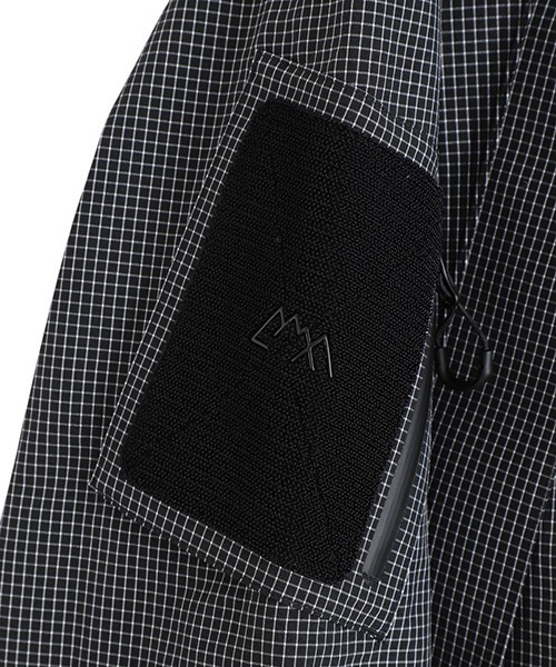 CMF OUTDOOR GARMENT（シーエムエフアウトドアガーメント）の「CMF OUTDOOR GARMENT / シーエムエフ アウトドア ガーメント：LEVEL6 MOD COEXIST：CMF2502-J10C[AST]（ナイロンジャケット・メンズ・ブラック系その他・L）」の6枚目の写真