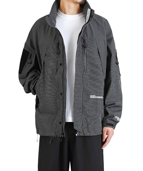 CMF OUTDOOR GARMENT（シーエムエフアウトドアガーメント）の「CMF OUTDOOR GARMENT / シーエムエフ アウトドア ガーメント：LEVEL6 MOD COEXIST：CMF2502-J10C[AST]（ナイロンジャケット・メンズ・ブラック系その他・L）」の14枚目の写真