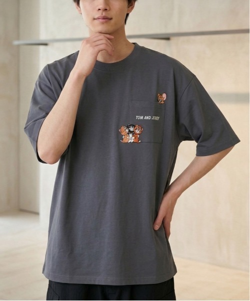 Tom&Jerry(トムアンドジェリー)の「【TOM&JERRY/トムとジェリー】キャラクター刺繍デザイン半袖ポケ付きTシャツ(吸水速乾) ユニセックス(Tシャツ/カットソー・メンズ・オフホワイト/ブラック/ホワイト/スミクロ・MEDIUM/LARGE)」の16枚目の写真