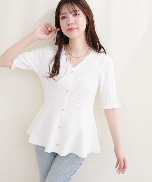 natural couture(ナチュラルクチュール)の「ケーブル編みペプラムニット(ニット/セーター・レディース・ネイビー/ミント/ラベンダー/オフホワイト/サックスブルー・FREE)」の7枚目の写真